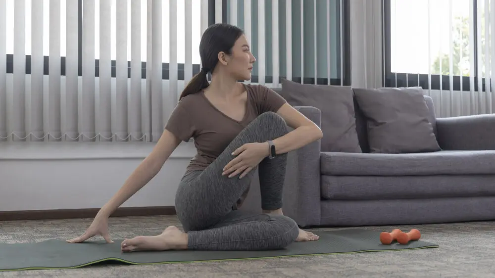 Tư thế Vặn người - Seated Spinal Twist Tư thế Vặn người - Seated Spinal Twist