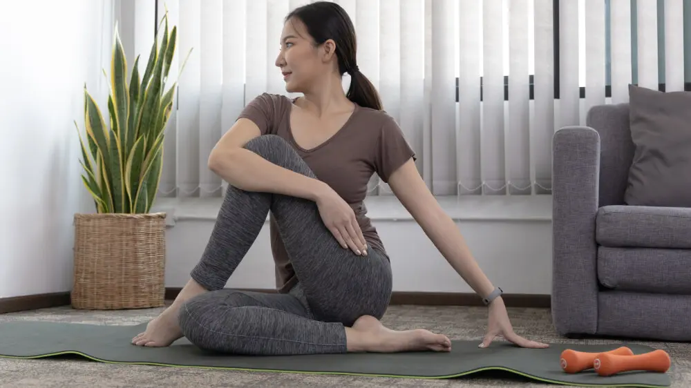 Tư thế Vặn người - Seated Spinal Twist Tư thế Vặn người - Seated Spinal Twist